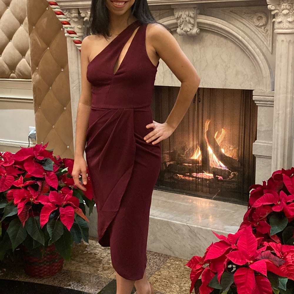 Lulus burgundy asymmetrical dress